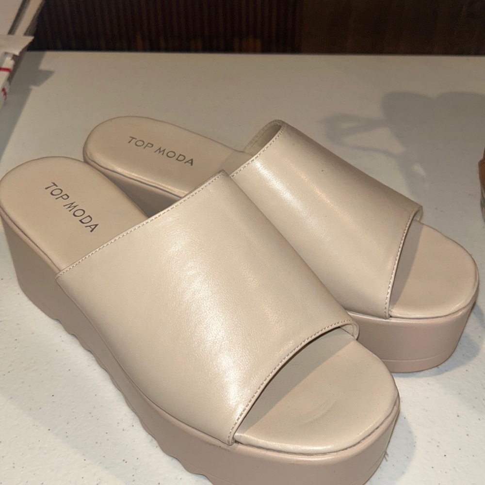 Top Moda platform sandals. Size 7.5